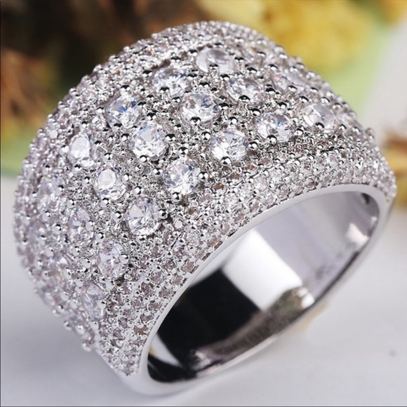 925 Silver Beautiful Diamond Band Ring - Picture 8 of 9